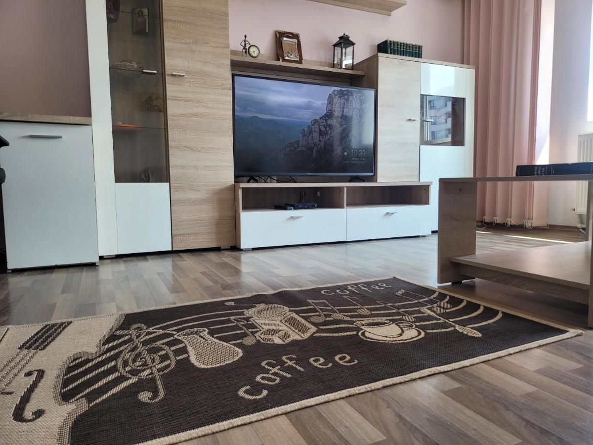 Апартаменты Quiet, Relaxing, Family Friendly Бухарест Экстерьер фото